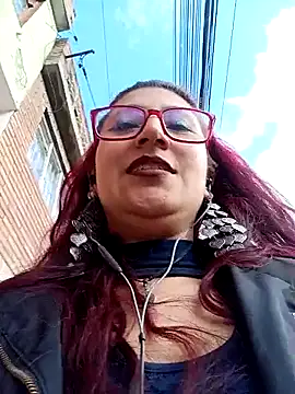 VictoriaSpenser online show from 11/26/25, 11:54