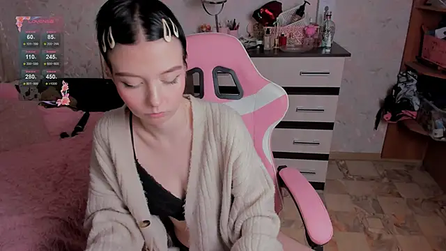 margopink online show from 11/21/25, 07:24