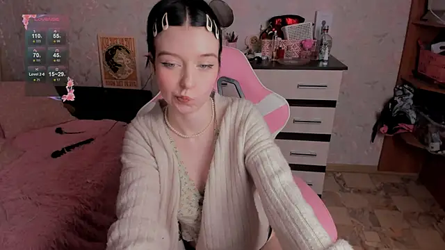 margopink online show from 11/19/25, 04:40