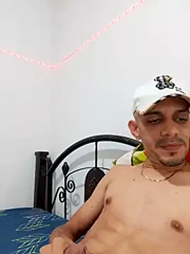 LATINO27CM online show from 10/23/25, 12:20