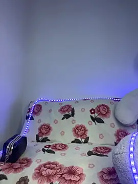 Snapshot of Linda_rouse chatting on 11/16/25, 08:02 Linda rouse online show from 11/16/25, 08:02