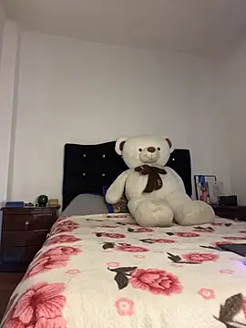 Snapshot of Linda_rouse chatting on 11/23/25, 09:14 Linda rouse online show from 11/23/25, 09:14