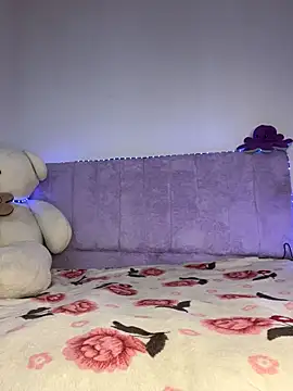 Snapshot of Linda_rouse chatting on 02/06/26, 11:23 Linda rouse online show from 02/06/26, 11:23