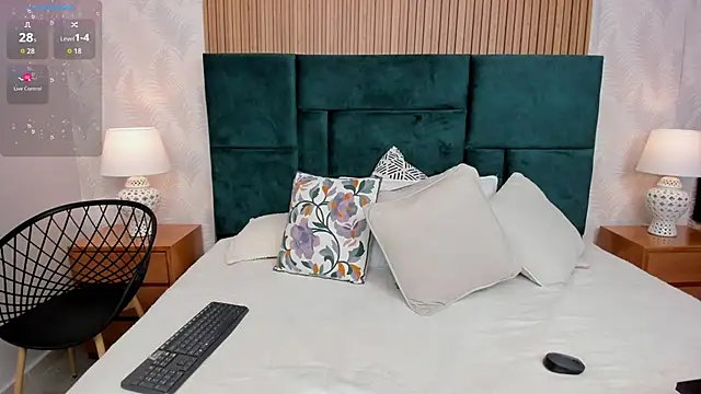 Amber kiss  online show from 12/03/25, 06:40