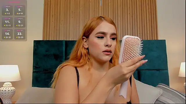 Snapshot of Amber_kiss_ chatting on 06/04/26, 06:12 Amber kiss online show from 06/04/26, 06:12
