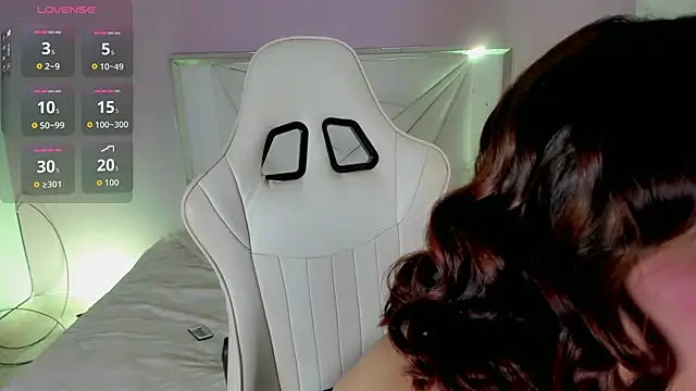 Isabela saenz online show from 10/05/25, 04:58