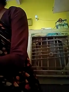 Snapshot of barsha27a chatting on 09/22/25, 08:42 barsha27a online show from 09/22/25, 08:42