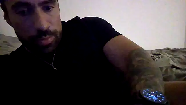 Snapshot of GymKing99 chatting on 07/02/26, 01:28 GymKing99 online show from 07/02/26, 01:28