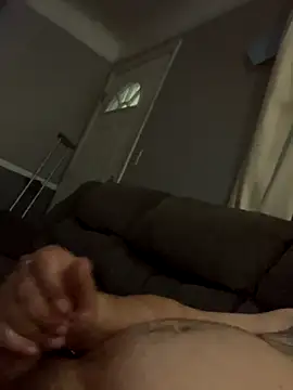 Snapshot of nowandthe chatting on 10/05/25, 06:26 nowandthe online show from 10/05/25, 06:26