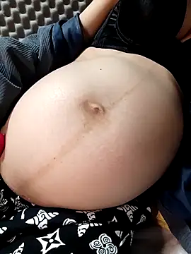 Pipi23  online show from 12/04/25, 02:38