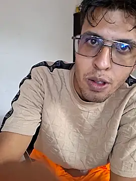Luisbebe20 online show from 06/19/26, 09:09
