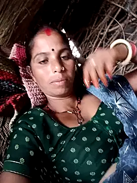 Snapshot of Kirti_k chatting on 10/14/25, 05:08 Kirti k online show from 10/14/25, 05:08