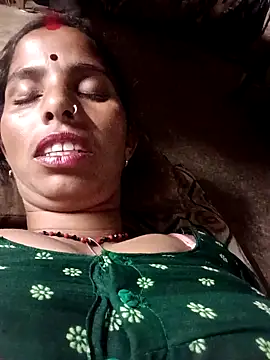 Snapshot of Kirti_k chatting on 10/05/25, 03:36 Kirti k online show from 10/05/25, 03:36
