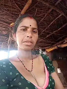 Snapshot of Kirti_k chatting on 10/06/25, 04:46 Kirti k online show from 10/06/25, 04:46