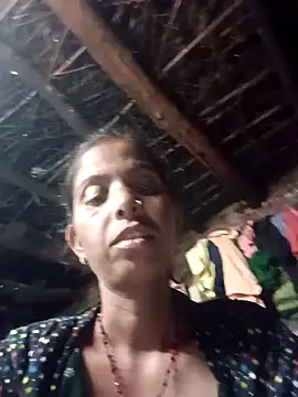 Snapshot of Kirti_k chatting on 10/19/25, 03:37 Kirti k online show from 10/19/25, 03:37