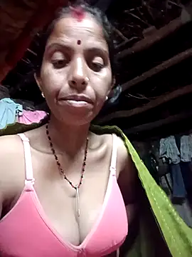 Snapshot of Kirti_k chatting on 10/07/25, 06:42 Kirti k online show from 10/07/25, 06:42