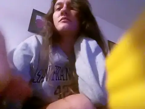 nutmegan online show from 09/22/25, 12:38