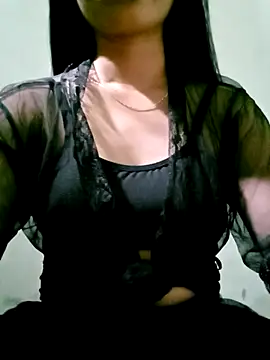 Snapshot of Babydone111 chatting on 10/14/25, 04:24 Babydone111 online show from 10/14/25, 04:24