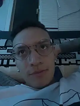 Snapshot of Johan_sb chatting on 11/04/25, 05:55 Johan sb online show from 11/04/25, 05:55