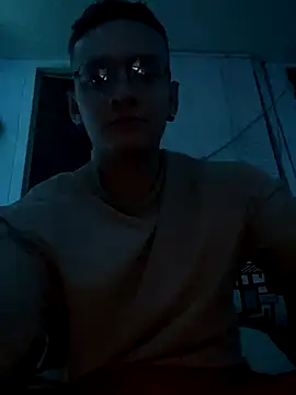 Snapshot of Johan_sb chatting on 11/03/25, 06:18 Johan sb online show from 11/03/25, 06:18