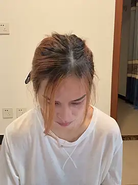 Snapshot of skys777 chatting on 12/18/25, 02:05 skys777 online show from 12/18/25, 02:05