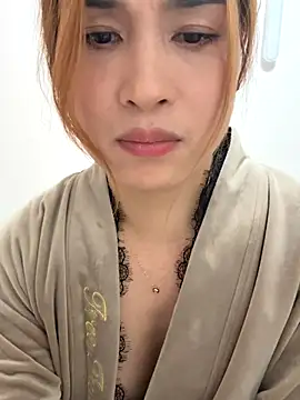 Snapshot of skys777 chatting on 12/18/25, 02:10 skys777 online show from 12/18/25, 02:10