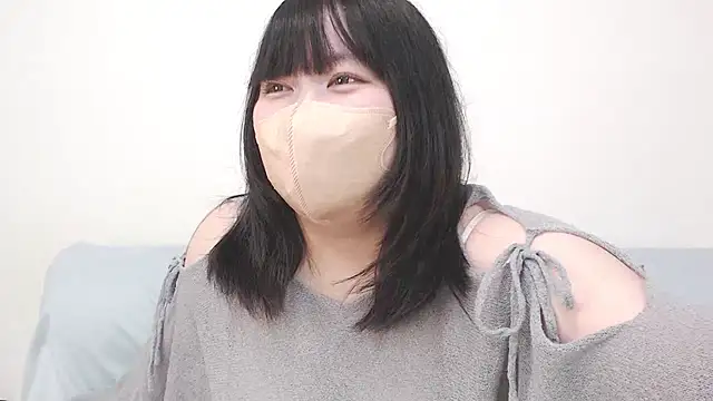 Snapshot of YUA_Fcup_18_ chatting on 09/24/25, 10:33 YUA Fcup 18 online show from 09/24/25, 10:33