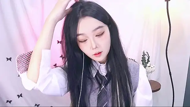 Miao-Maimiao online show from 11/27/25, 12:16