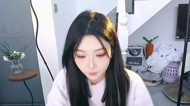 Miao-Maimiao online show from 12/19/25, 01:02