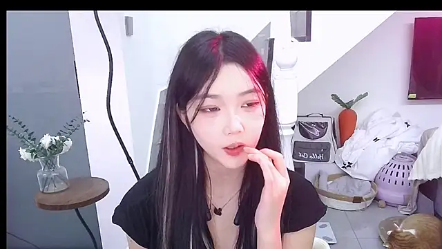 Miao-Maimiao online show from 12/18/25, 01:48