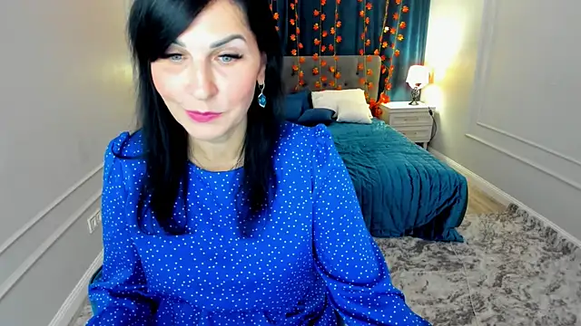 Moon Veloure1 online show from 11/13/25, 03:32