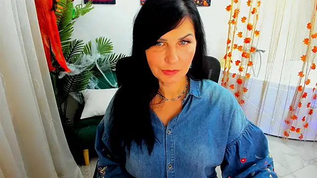 Moon Veloure1 online show from 10/20/25, 04:47