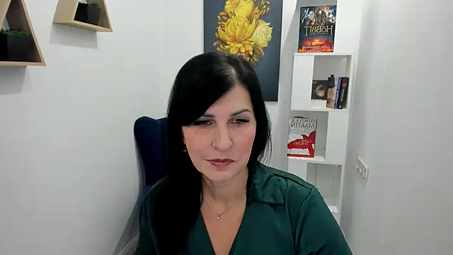 Moon Veloure1 online show from 11/23/25, 03:16