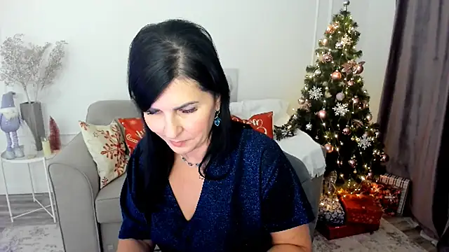 Moon Veloure1 online show from 12/16/25, 03:44