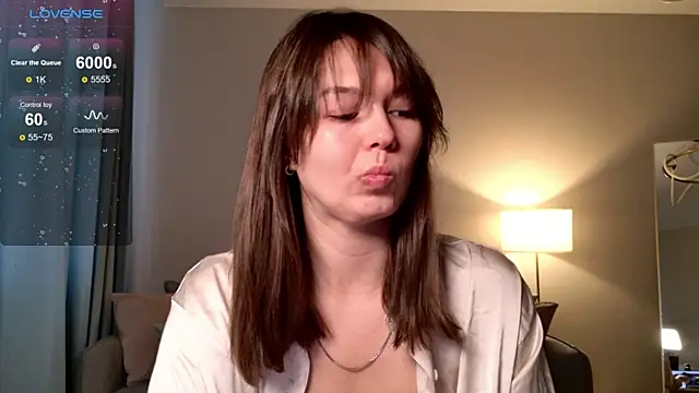 EllaCanny online show from 05/06/26, 03:54