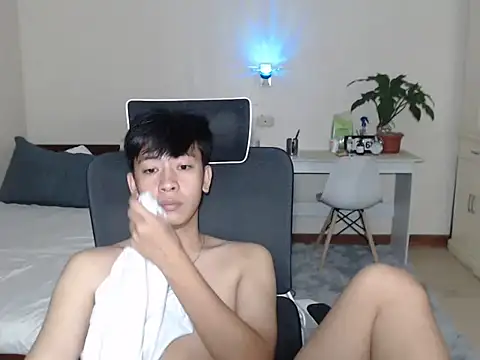 niel cumshow online show from 10/28/25, 12:37