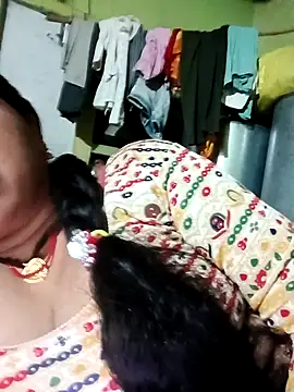 Snapshot of Haliya88 chatting on 10/19/25, 03:04 Haliya88 online show from 10/19/25, 03:04