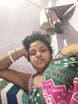 Deborbhavi222 online show from 04/08/26, 03:13