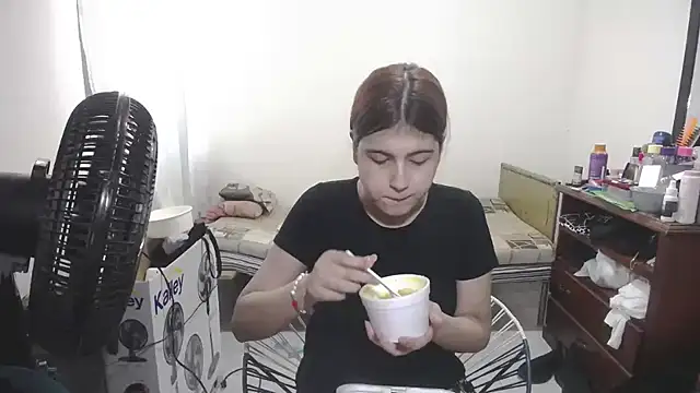 Snapshot of Mirage_Sertori chatting on 01/09/26, 06:15 Mirage Sertori online show from 01/09/26, 06:15