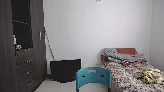 Snapshot of Mirage_Sertori chatting on 02/14/26, 07:47 Mirage Sertori online show from 02/14/26, 07:47