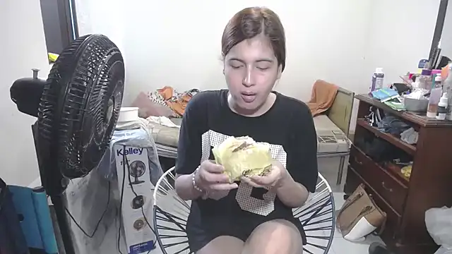 Mirage Sertori online show from 12/16/25, 06:45