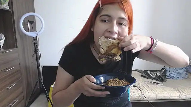 Snapshot of Mirage_Sertori chatting on 04/02/26, 06:25 Mirage Sertori online show from 04/02/26, 06:25