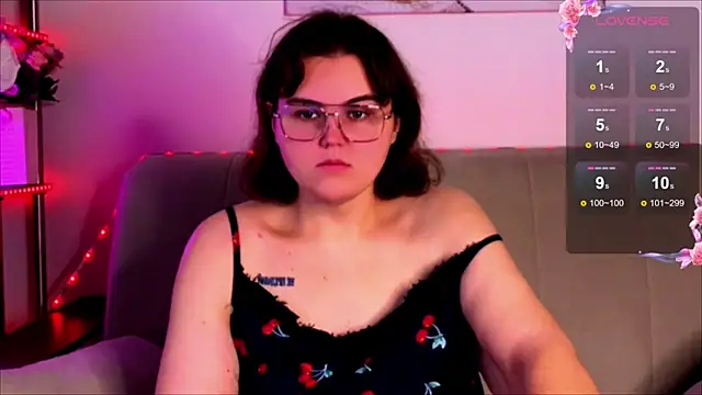  online show from 10/31/25, 04:31