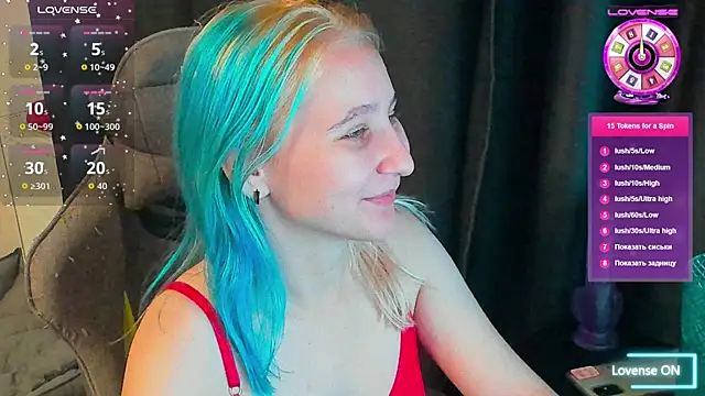 ChristinaFivePlus online show from 11/04/25, 04:11