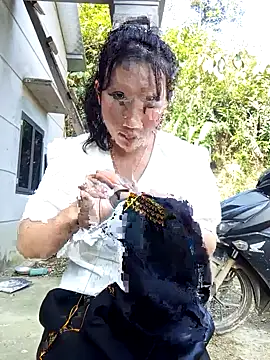 Snapshot of dorothyxx chatting on 10/23/25, 02:21 dorothyxx online show from 10/23/25, 02:21