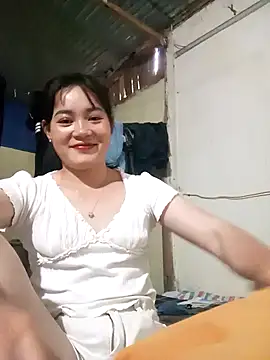 Snapshot of dorothyxx chatting on 11/07/25, 12:48 dorothyxx online show from 11/07/25, 12:48