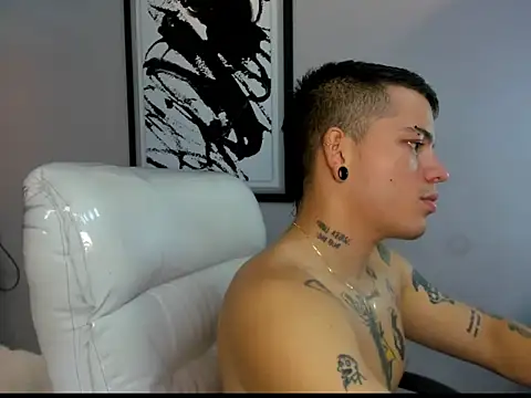 wildthor26 online show from 10/01/25, 04:50