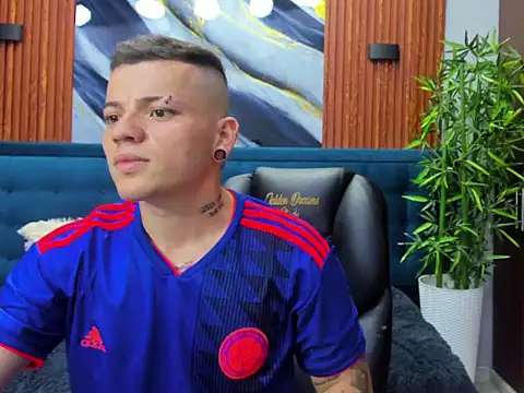 wildthor26 online show from 01/17/26, 02:37