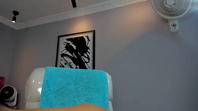 wildthor26 online show from 09/25/25, 03:34