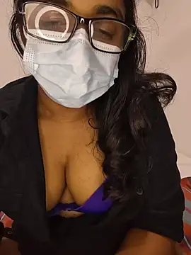 Snapshot of sexybolegirl chatting on 07/12/26, 06:09 sexybolegirl online show from 07/12/26, 06:09